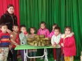 Hoạt động trải nghiệm gói bánh chưng ngày tết